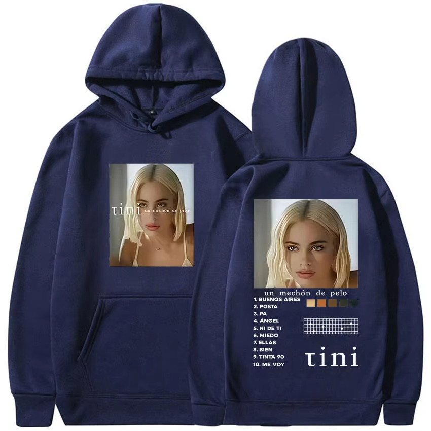 Zangeres Tini Stoessel Tour Al - Winter Clothing Drawing recensie en prijs