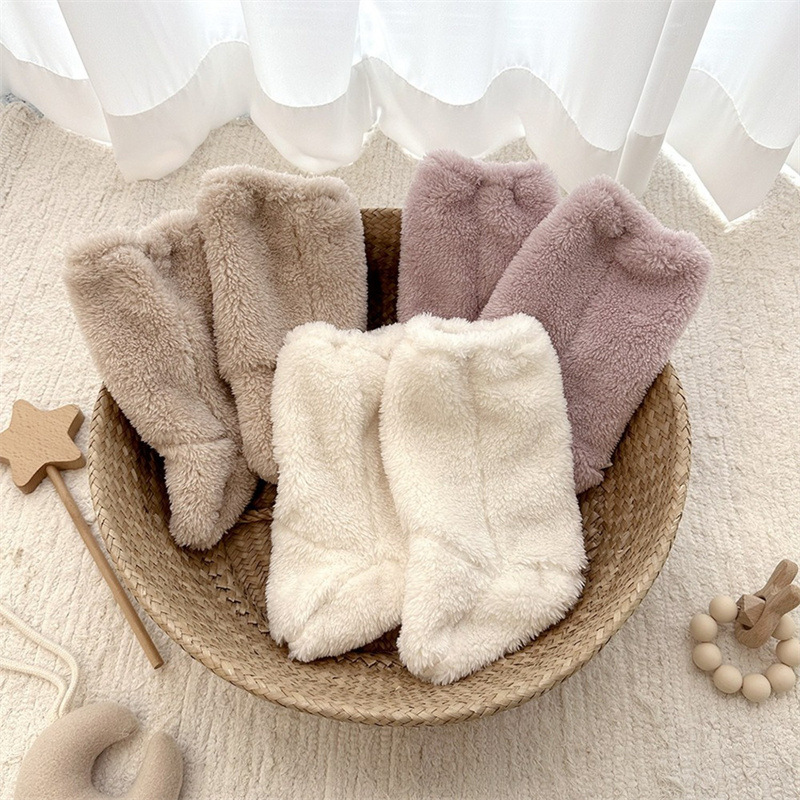 Warme winterbabysokjes Coral F - Winter Clothing Baby Girl recensie en prijs