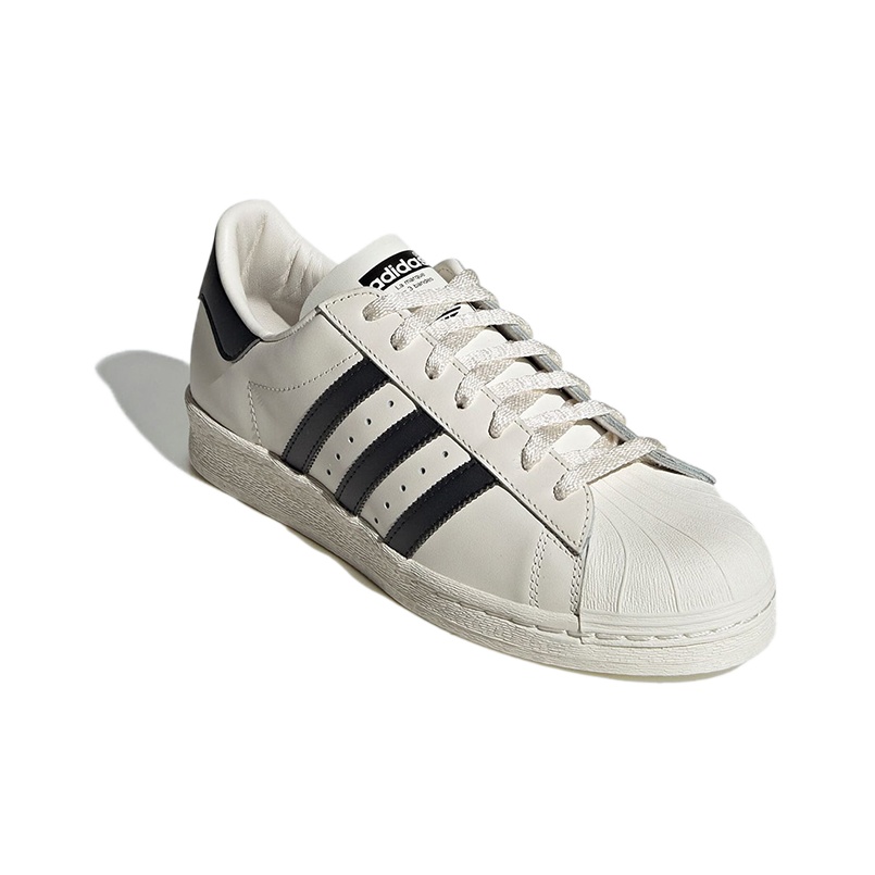 Adidas Originals Superstar 82  - Adidas Shoes Superstar recensie en prijs
